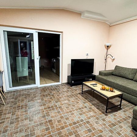 Kk Apartment Backa Topola Eksteriør billede