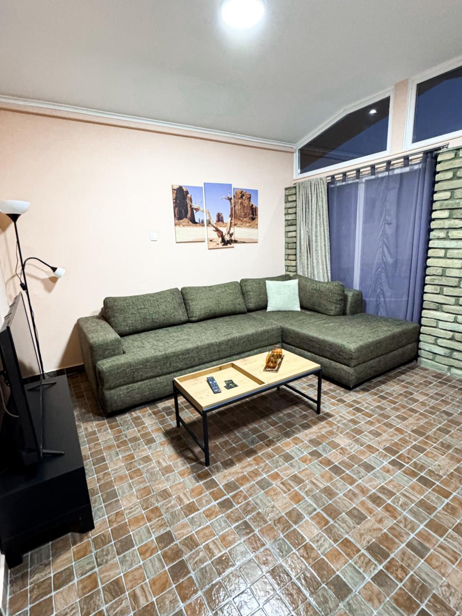 Kk Apartment Backa Topola Eksteriør billede